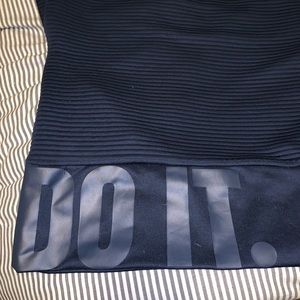 Nike Dry Fit Long Sleeve Ribbed Pull Over